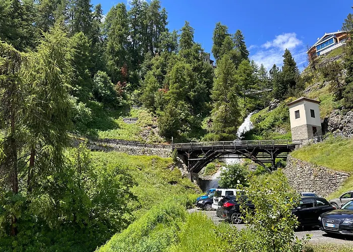 Schoene Im Zentrum Von Апартаменты Санкт-Мориц