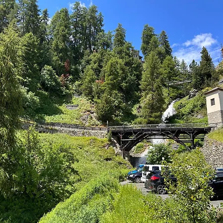 Schoene Im Zentrum Von Apartman St. Moritz